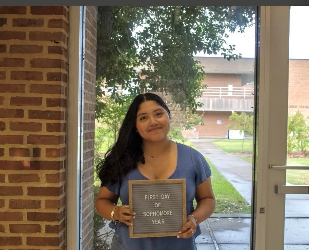 Aileen Aviles, reporter & translator
