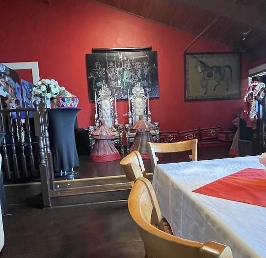 Lucy Serves Royal Portions of Ethiopian Cuisine